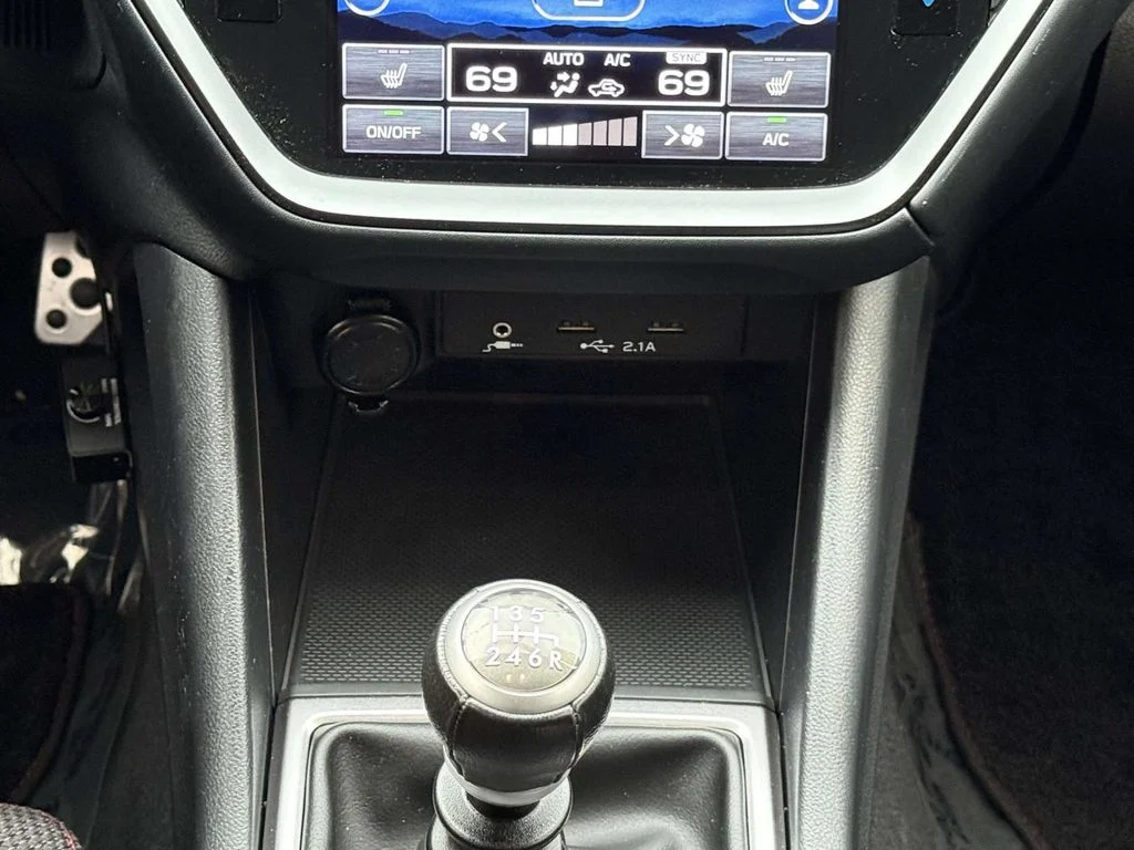 Used 2022 Blue Subaru Premium image 19
