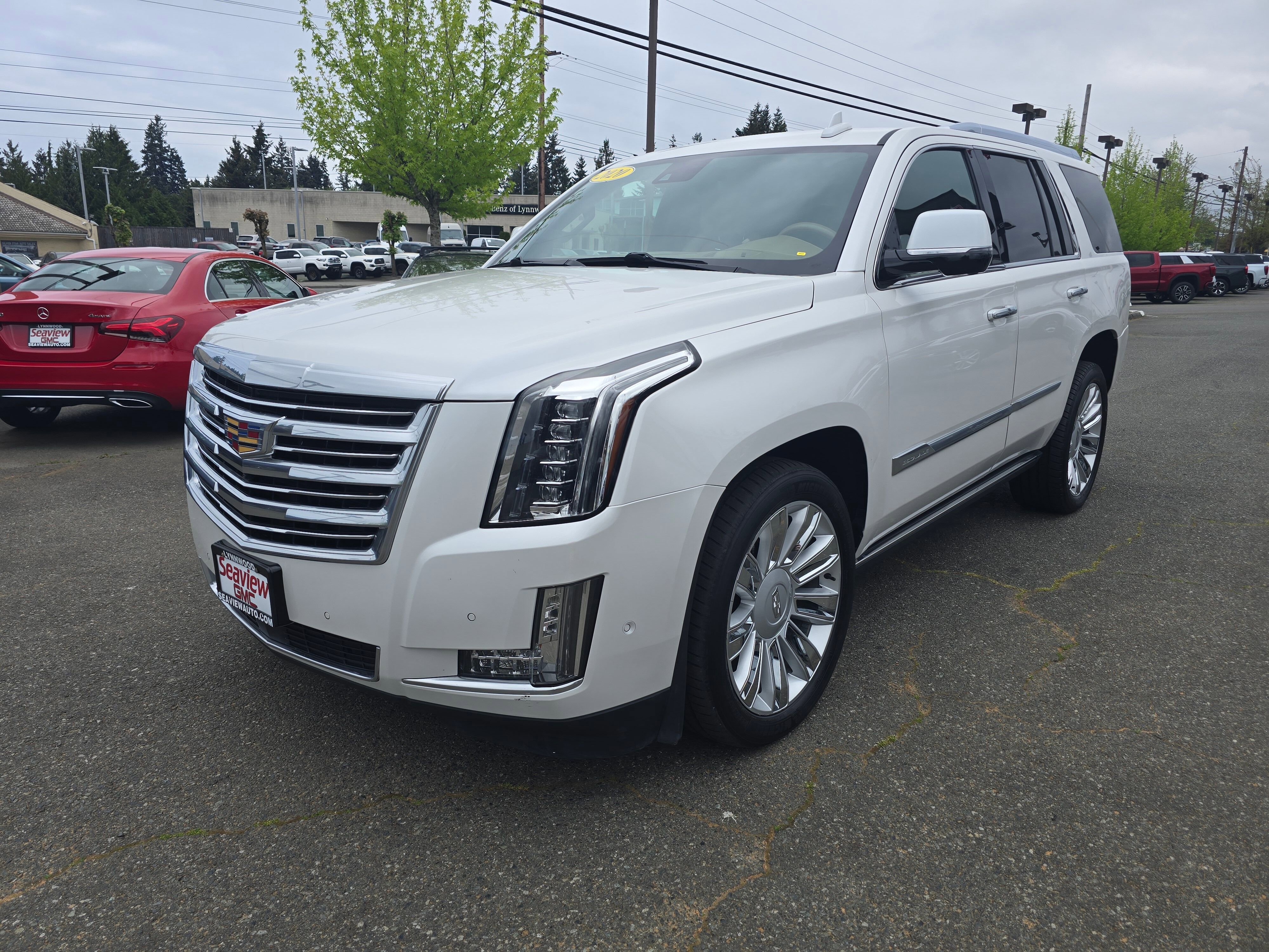 Used 2020 CRYSTAL WHITE TRICOAT Cadillac Platinum image 3