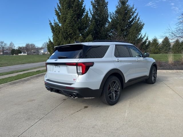 New 2026 Space White Metallic Ford ST image 5