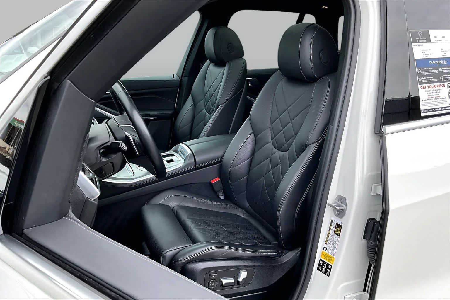Used 2023 Alpine White BMW xDrive40i image 9
