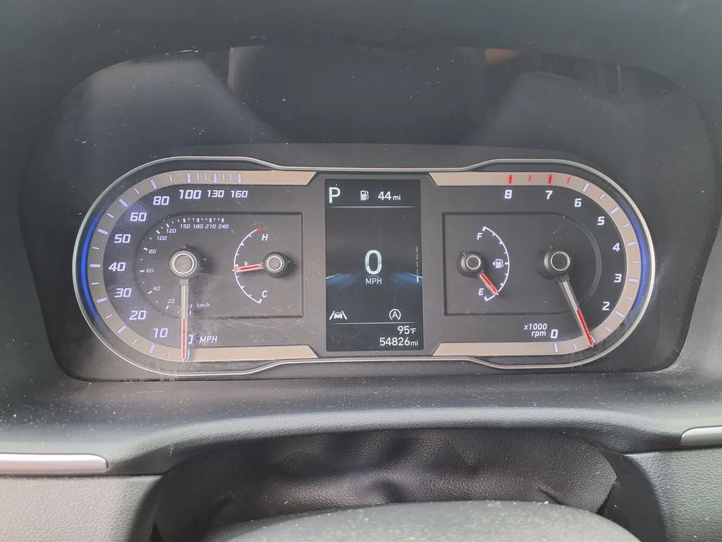 Used 2023 Black Hyundai SEL image 11