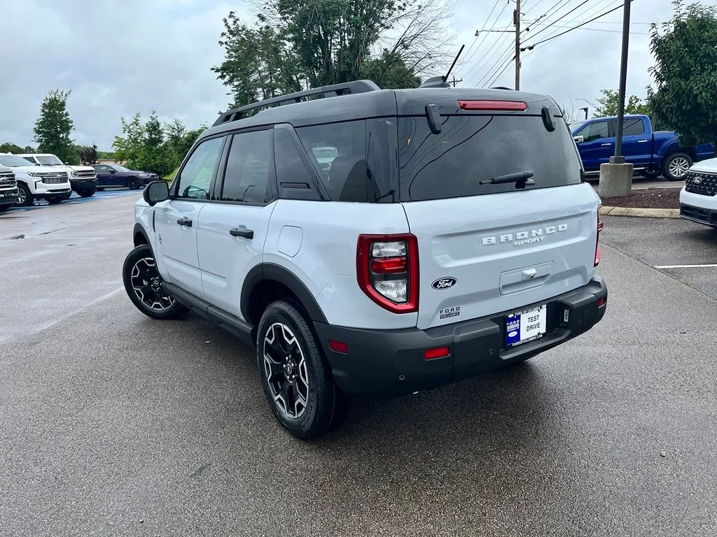 New 2026 White Ford Outer Banks image 4
