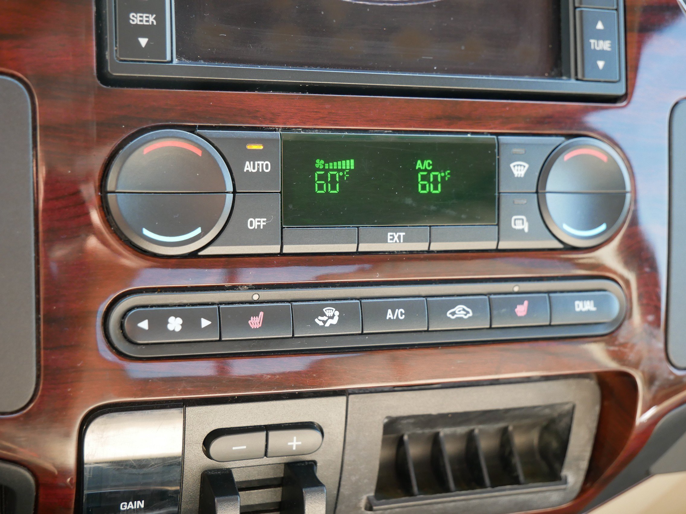 Used 2008 Black Ford Lariat image 23