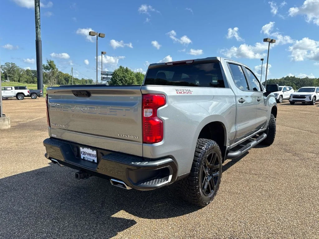Used 2024 Sterling Gray Metallic Chevrolet Custom Trail Boss image 8