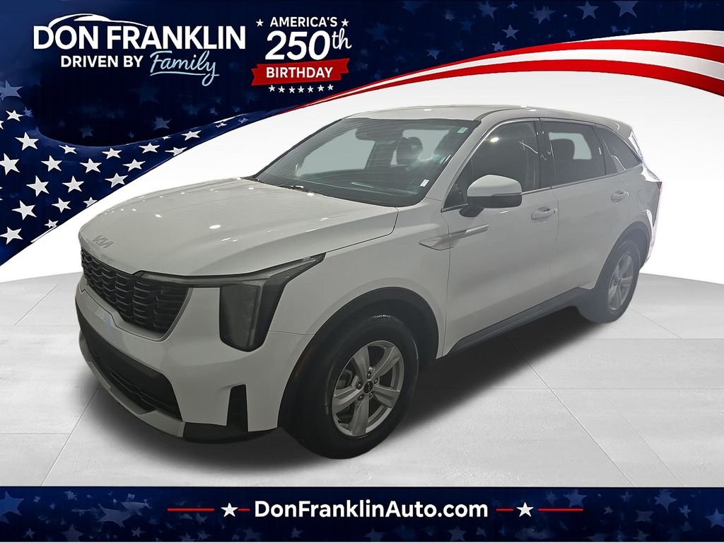 Used 2024 White Kia LX image 1