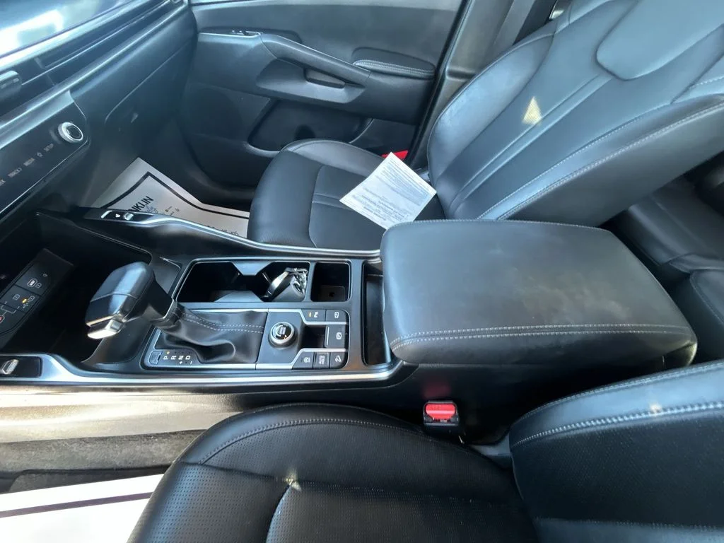 Used 2025 Gray Kia S image 29