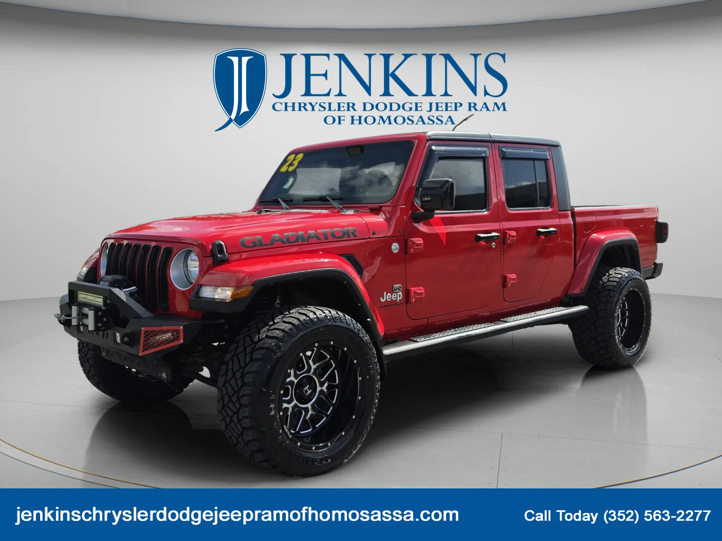 Used 2023 Firecracker Red Clearcoat Jeep Overland image 10