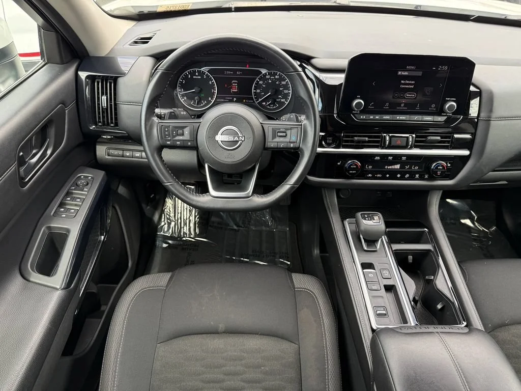 Used 2025 White Nissan SV image 21