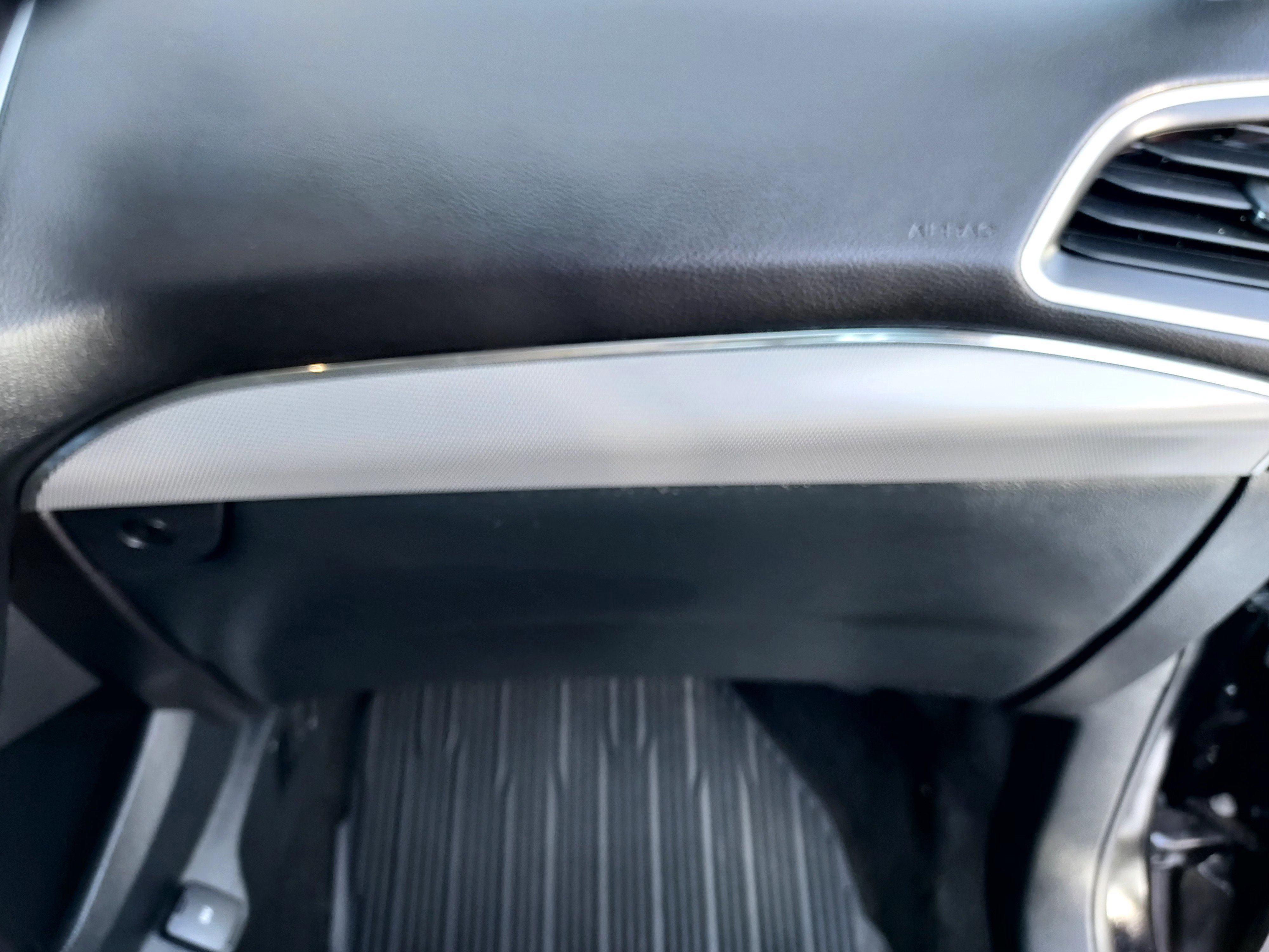 Used 2022 Black Ford SEL image 27