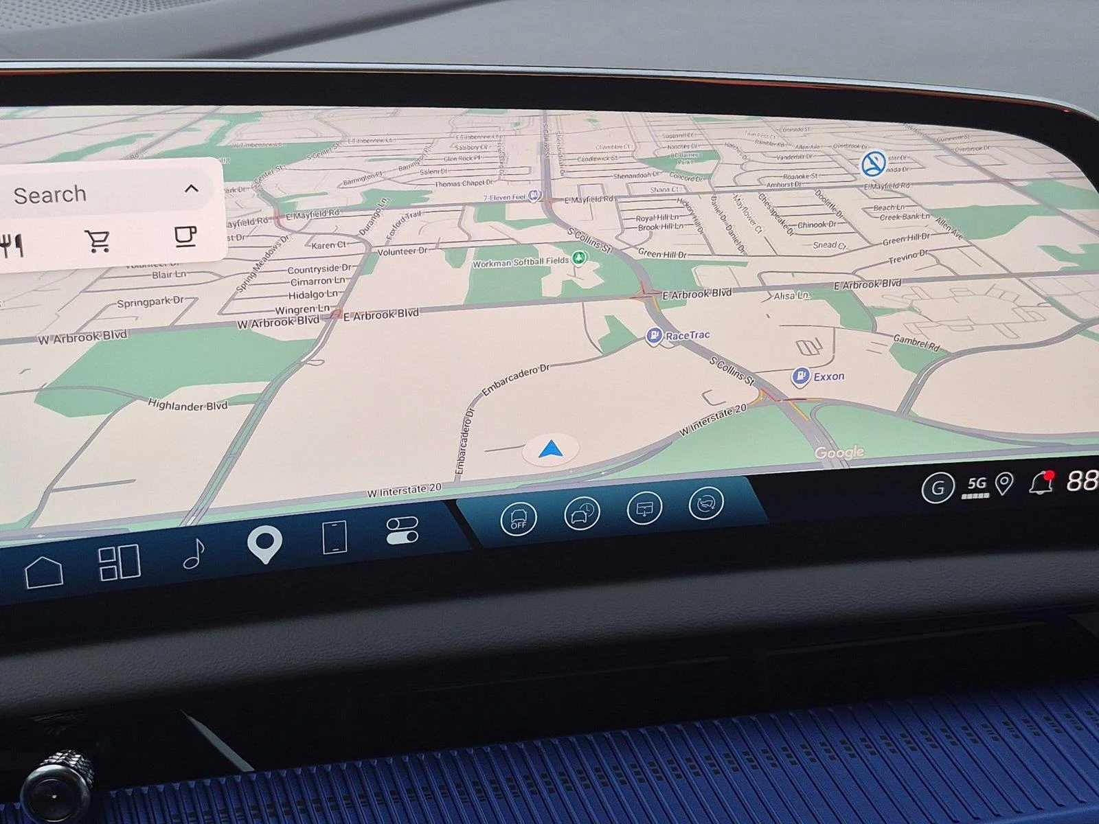 2027 Cadillac OPTIQ Luxury - Photo 19