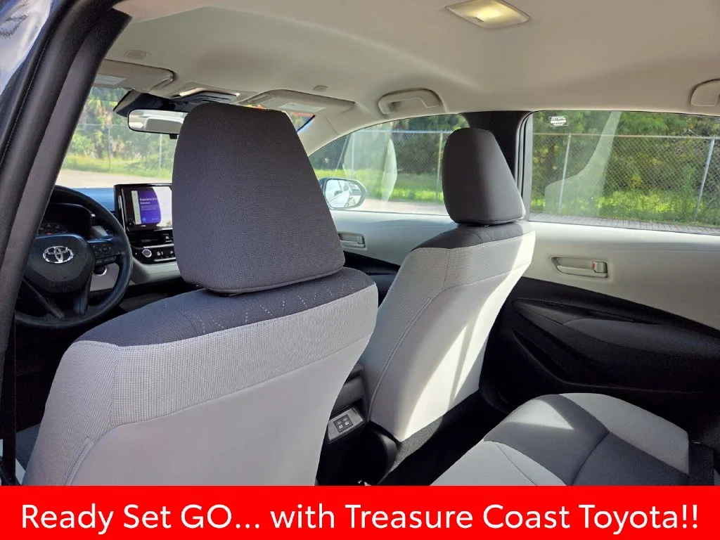 Certified Used 2025  Toyota LE image 23