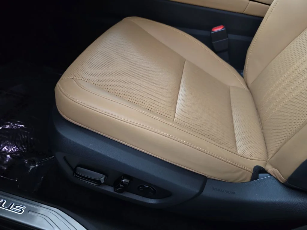 Certified Used 2025 Black Lexus 350h Premium image 27