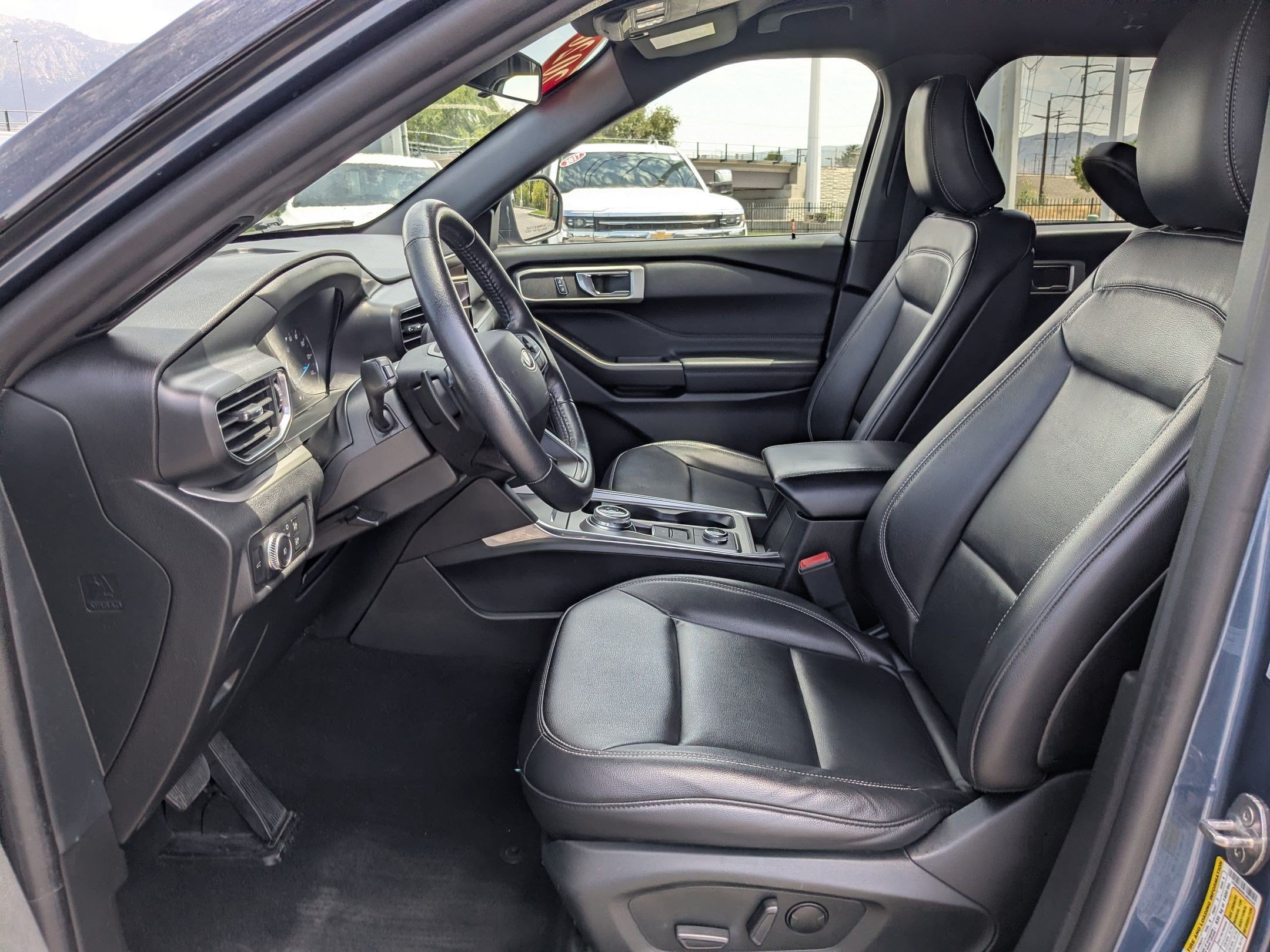 Used 2020 Blue Metallic Ford XLT image 24