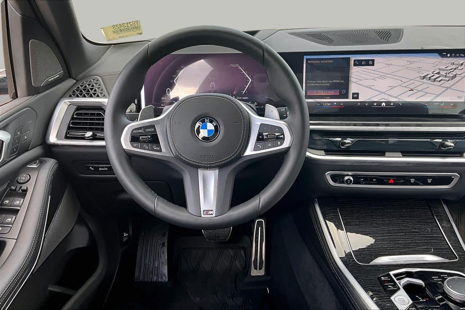 Used 2026 Skyscraper Grey Metallic BMW xDrive40i image 5