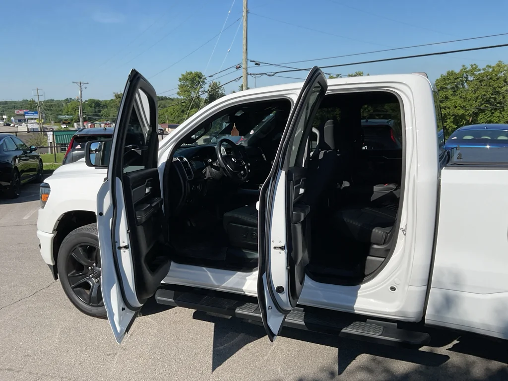 Used 2022 Bright White Clearcoat Ram Big Horn image 17