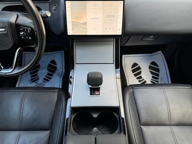Used 2024 Fuji White Land Rover S image 27