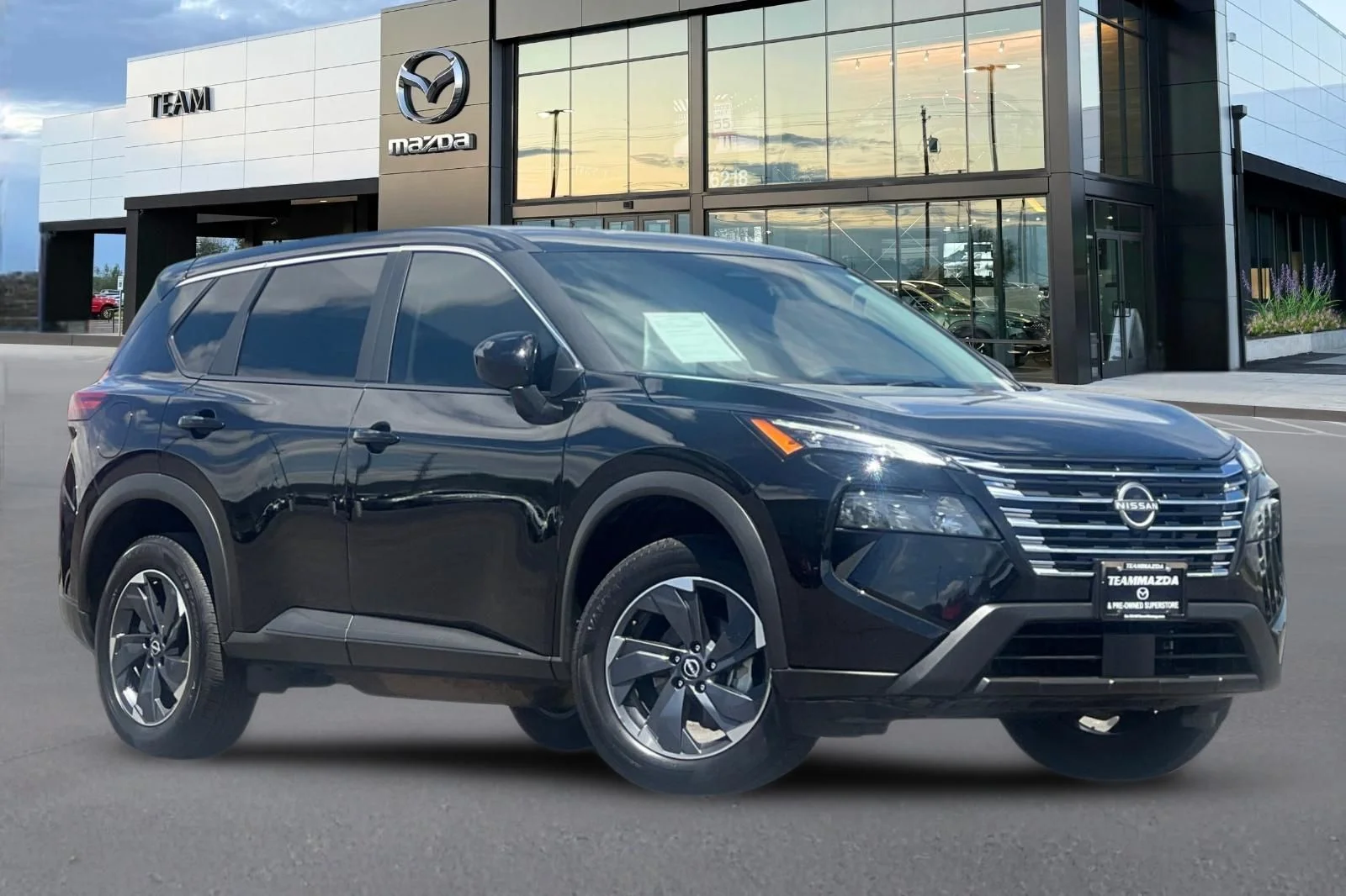 Used 2025 Black Nissan SV image 2