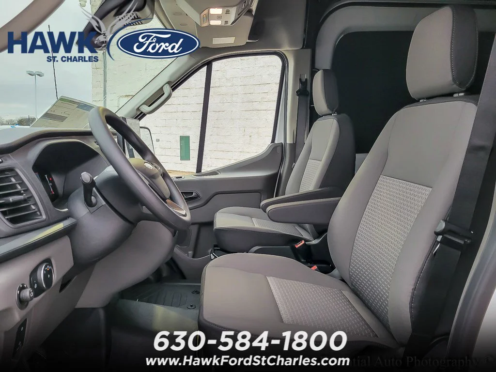 New 2026 Oxford White Ford Cargo Van image 7