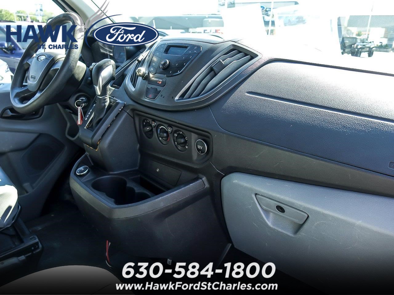 Used 2019  Ford T250 image 25