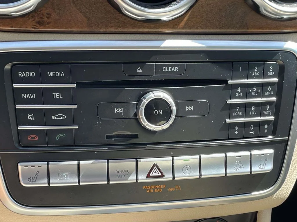 Used 2018 Cirrus White Mercedes-Benz 250 4MATIC® image 18