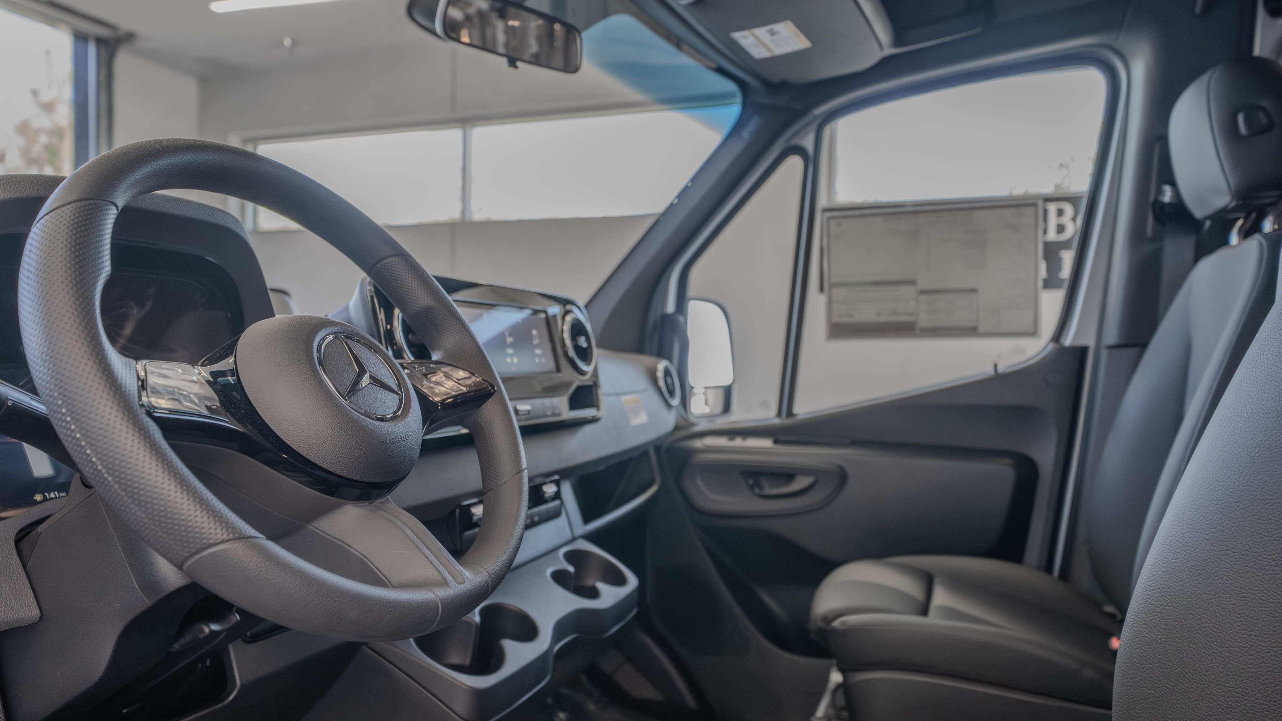 New 2025 High-tech silver metallic Mercedes-Benz Cargo 170 WB image 7