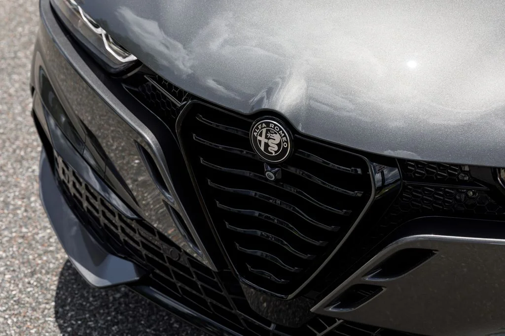 New 2026 Silver Alfa Romeo Sport Speciale image 46