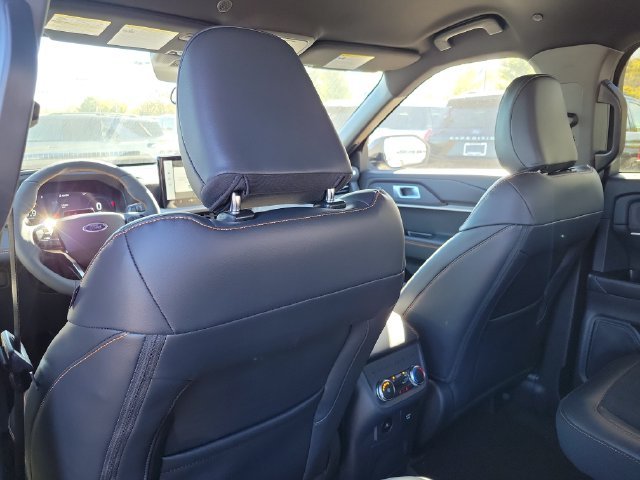 New 2027 Star White Metallic Tri-Coat Ford Tremor® image 61