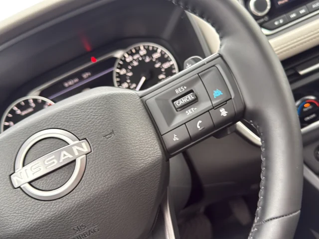 Used 2025 White Nissan SV image 39