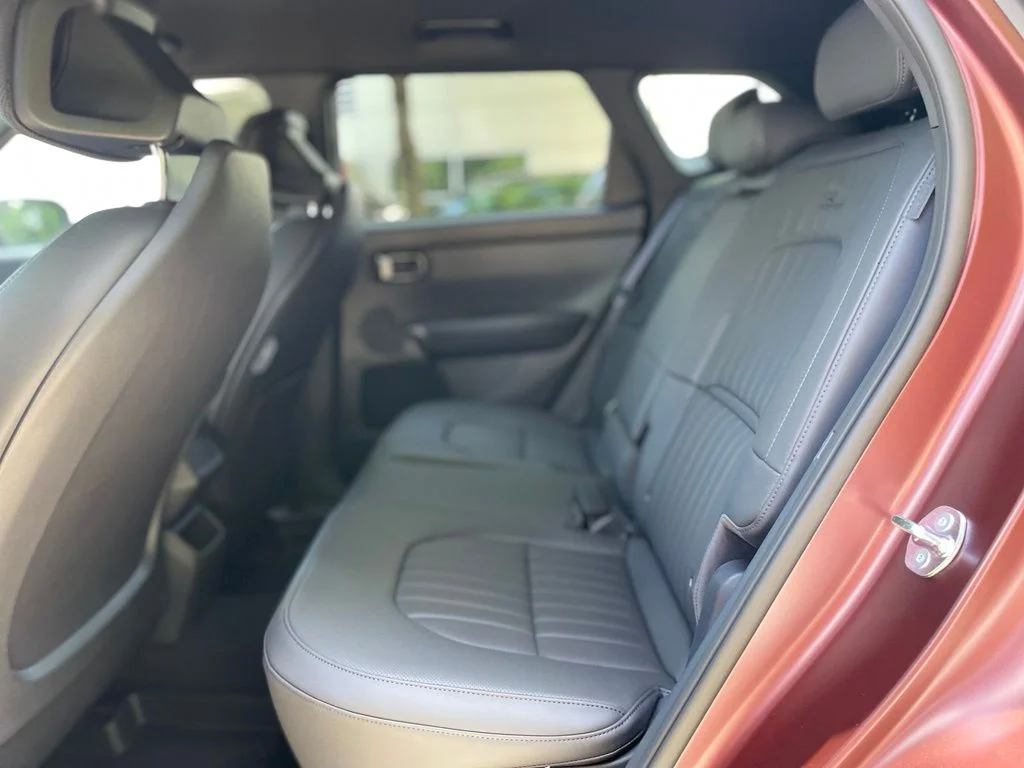 Used 2027 Maroon Kia X-Line image 22