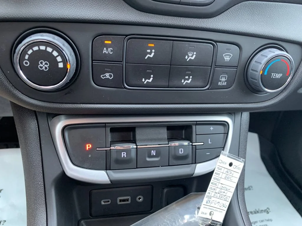 Used 2024 Silver GMC SLE image 23