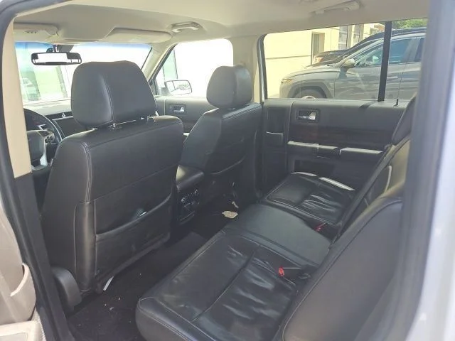 Used 2019 White Ford Limited image 6