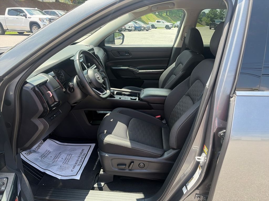 Used 2024 Gun Metallic Nissan SV image 16
