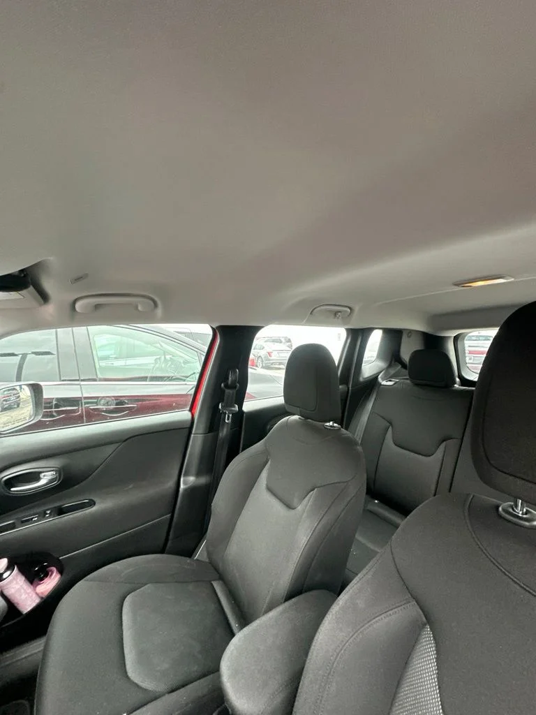 Used 2018 Red Jeep Sport image 4