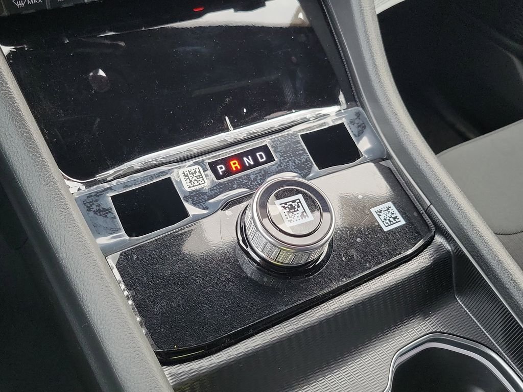 New 2026 Silver Zynith Jeep Laredo image 31