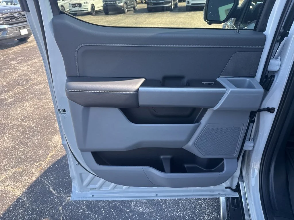 New 2026 Avalanche Ford XLT image 29