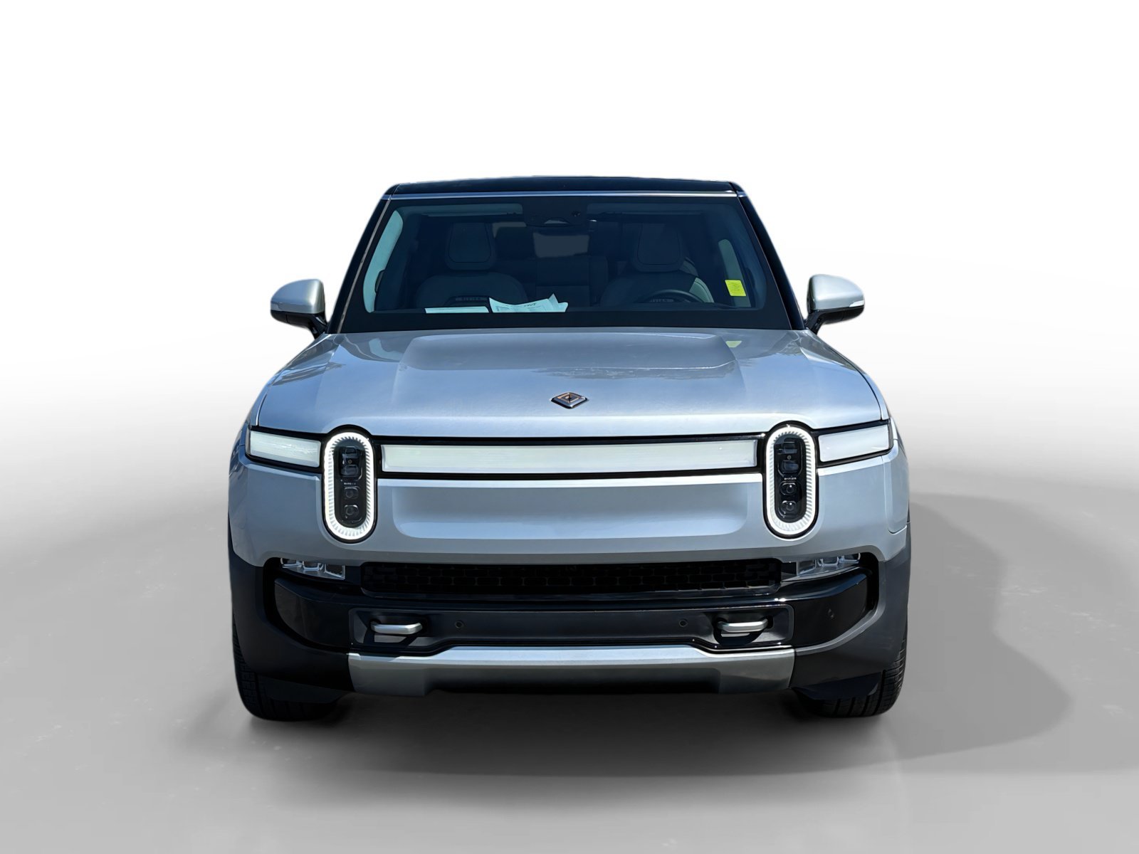 Used 2024 La Silver Rivian Adventure Dual Motor Standard Pack image 8