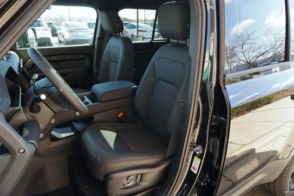 Used 2026 Black Land Rover S image 12