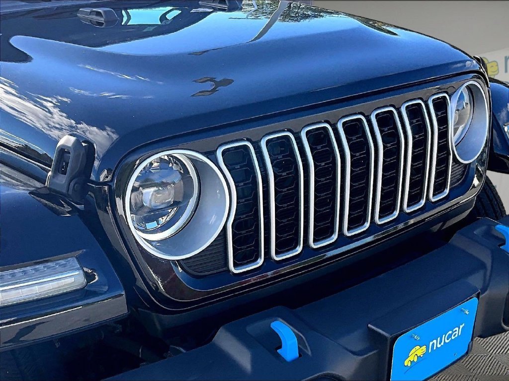 Used 2024 Black Jeep Sahara 4xe image 32
