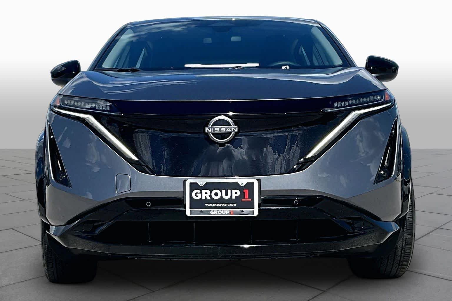 Used 2023 Gun Metallic Nissan VENTURE+ image 3