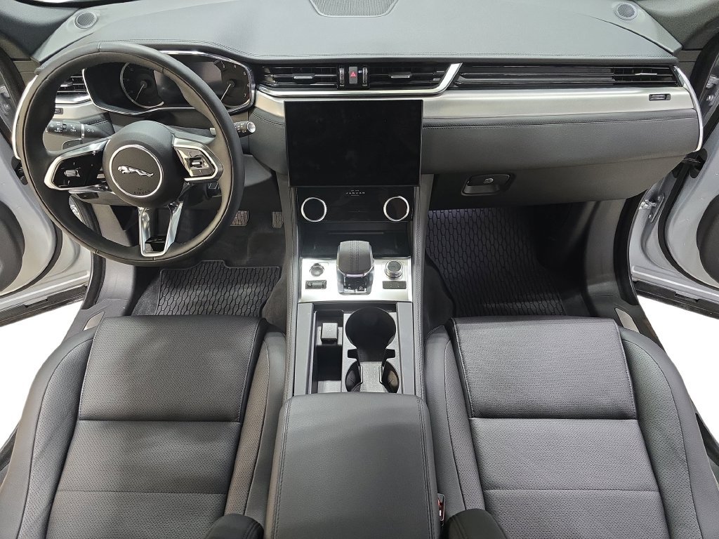 2023 Jaguar F-Pace S - Photo 10