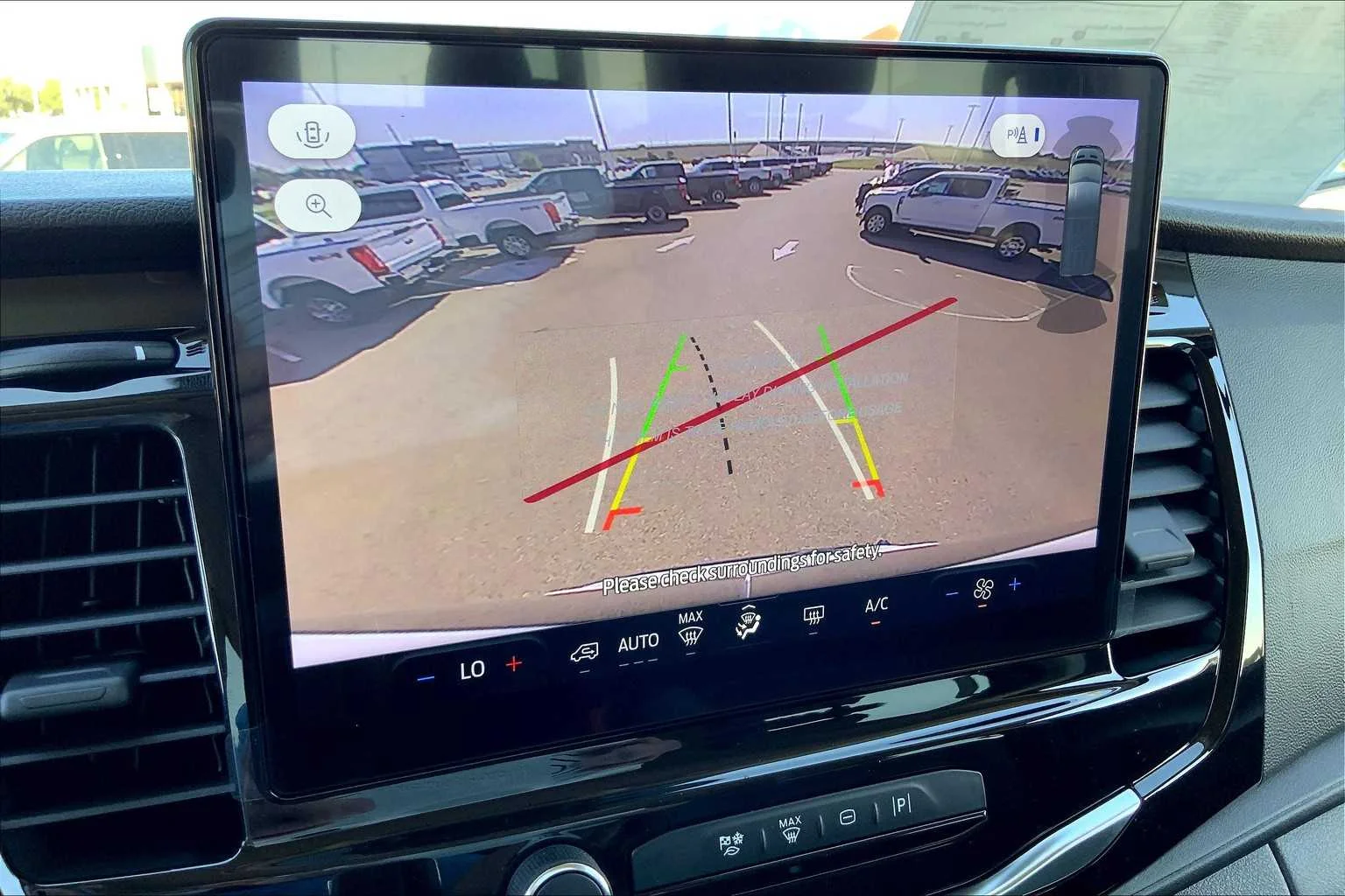 2025 Ford Transit Passenger Van XLT - Photo 17