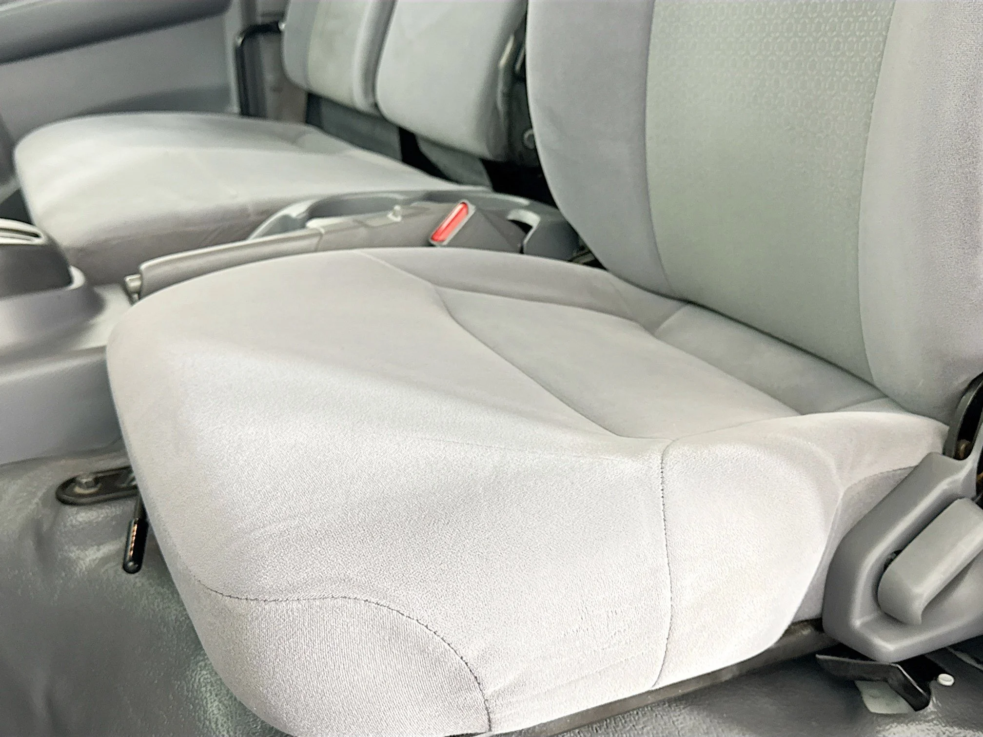 Used 2020 Arc White Chevrolet 2WD Reg Cab 150" image 20
