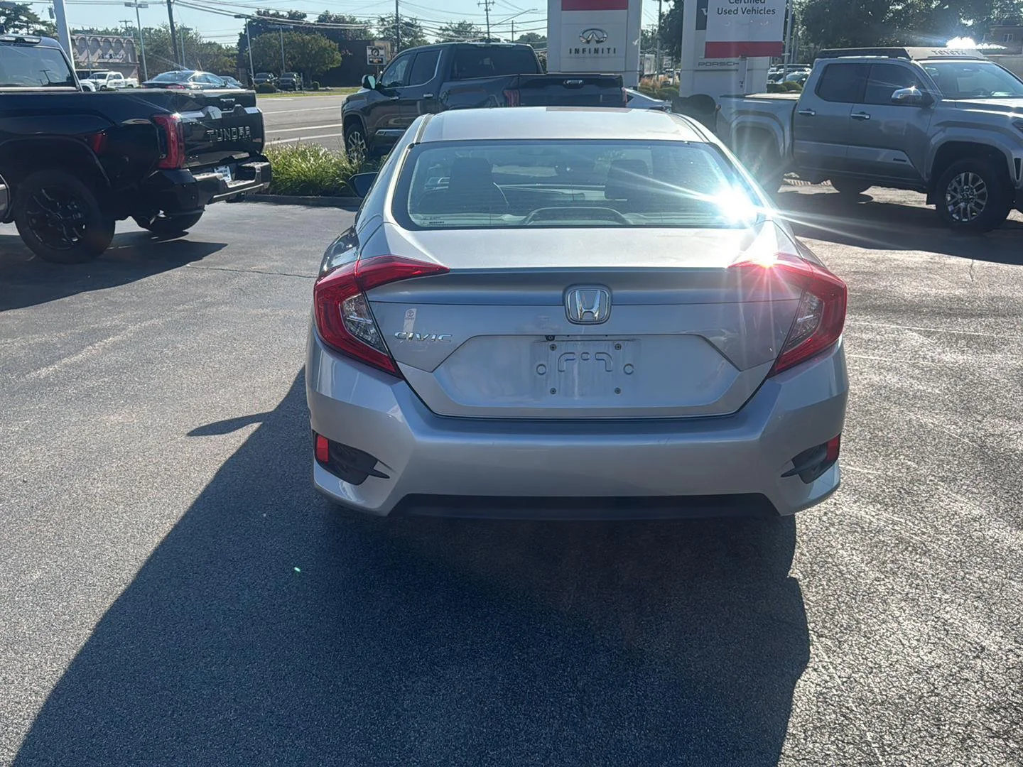Used 2016 Lunar Silver Metallic Honda EX image 5