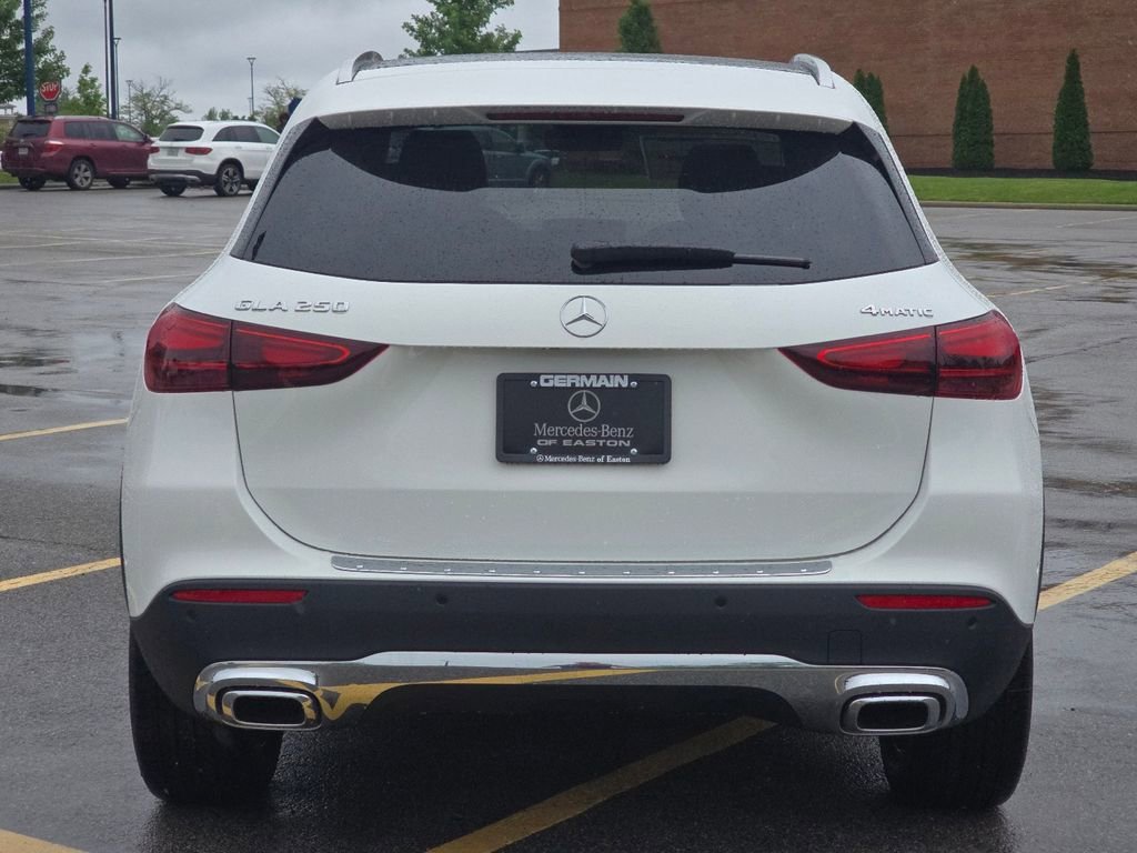 New 2026 Polar White Mercedes-Benz GLA 250 image 53