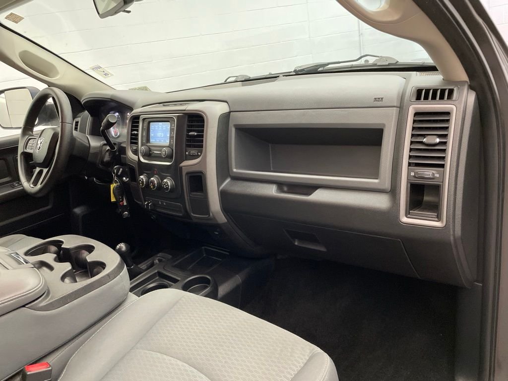 Used 2015 Gray Ram Tradesman image 25