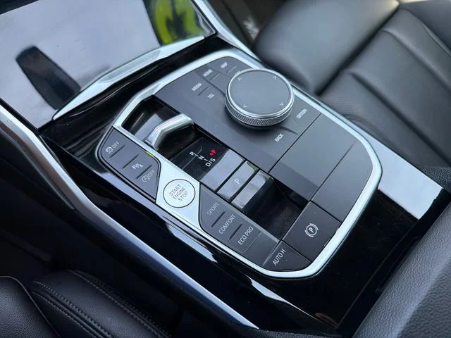 2023 BMW 3 Series 330i - Photo 15
