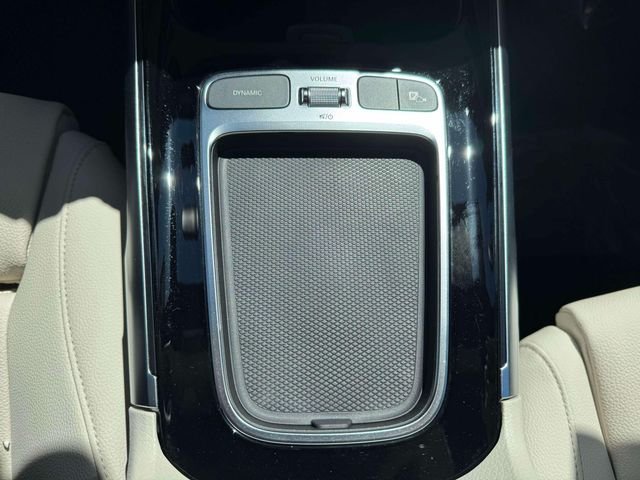 Used 2026 Polar White Mercedes-Benz GLB 250 image 30