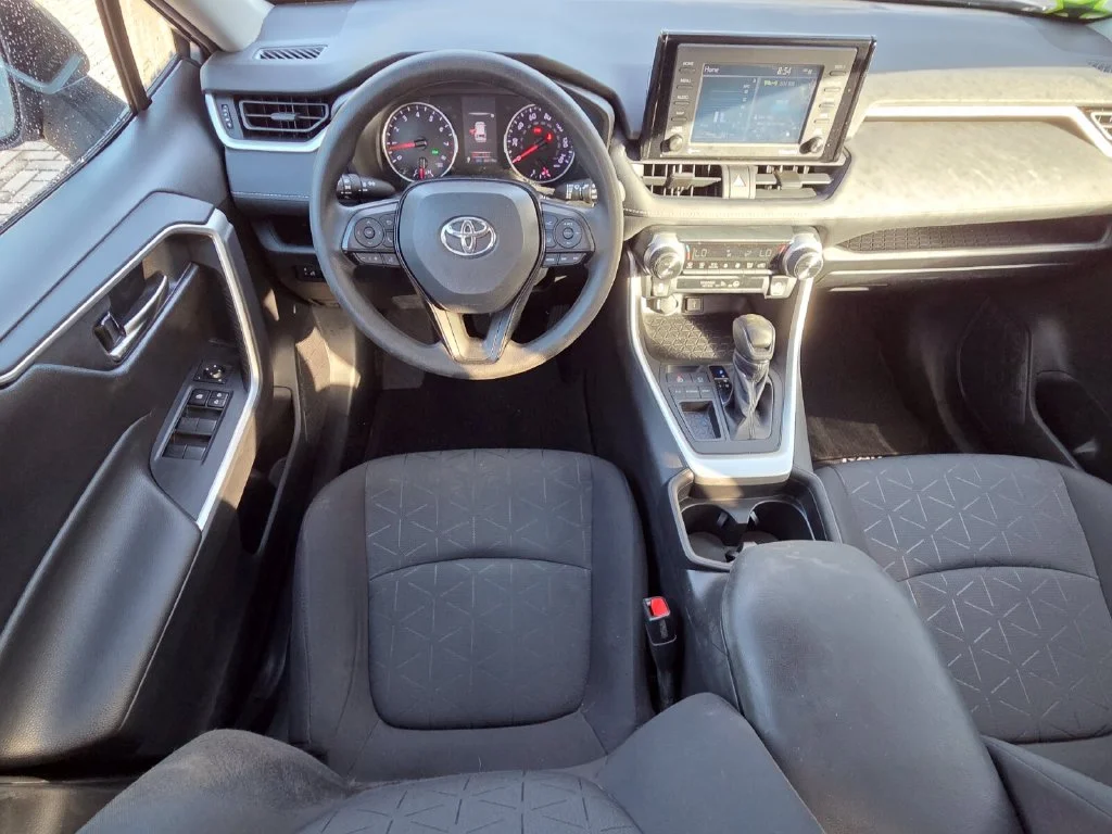 Certified Used 2021 Silver Toyota XLE image 6