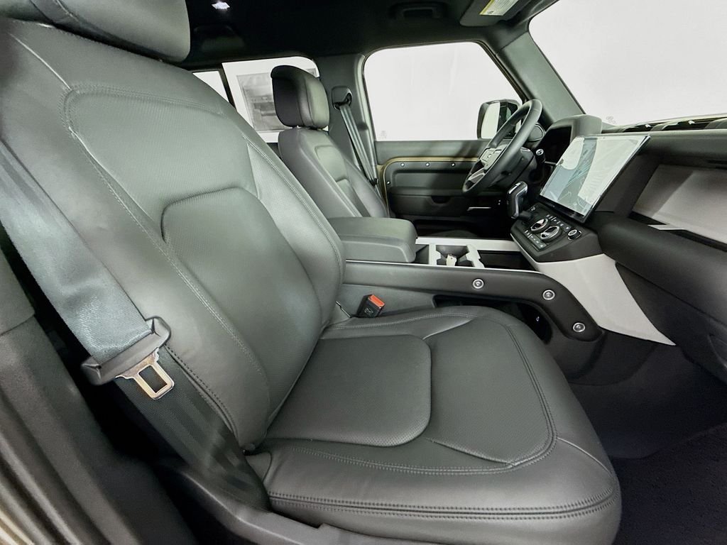 New 2026 Gondwana Stone Land Rover X-Dynamic SE image 30