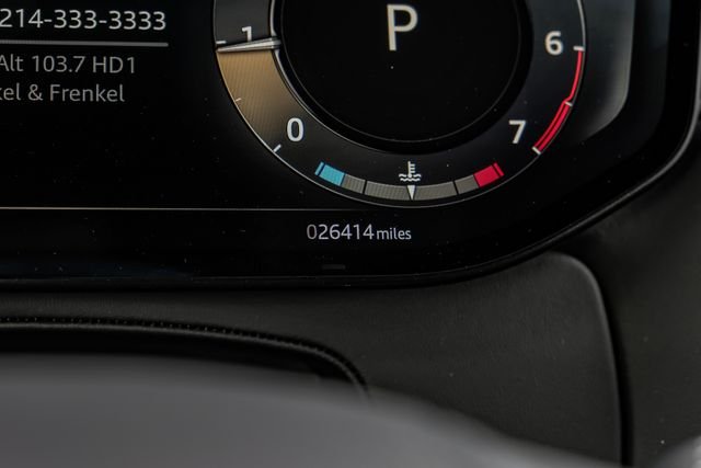 Used 2025 Black Land Rover SE image 23